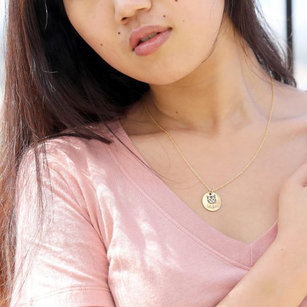 a woman wear custom personalized pet necklace